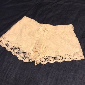 No boundaries shorts, so cute and delicate
